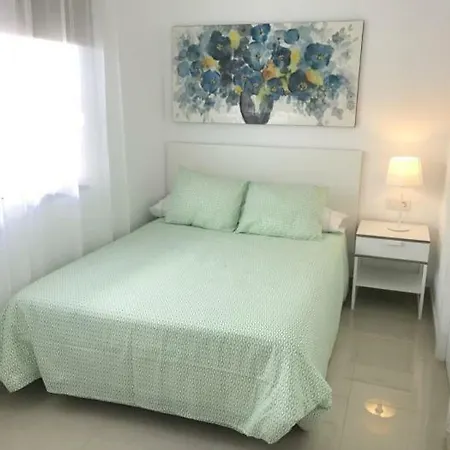 83 Con Piscina Privada 别墅