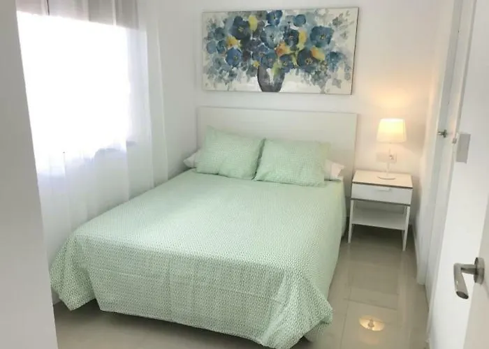 83 Con Piscina Privada 别墅