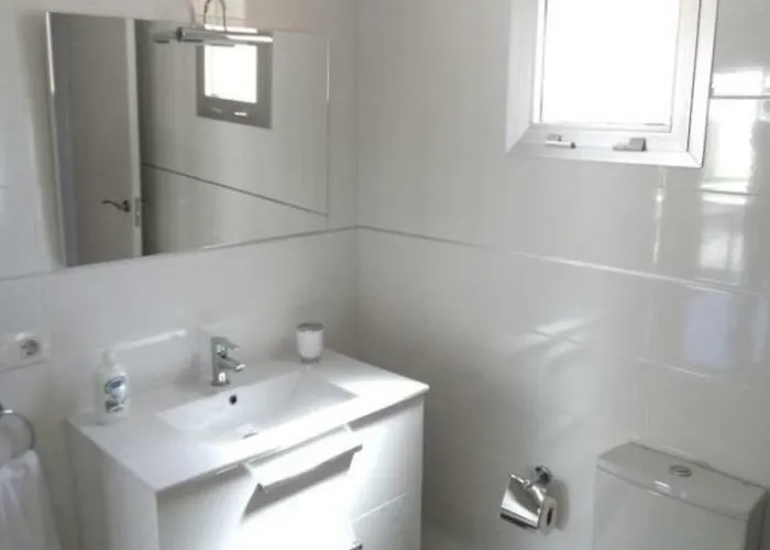 83 Con Piscina Privada * 卡亚俄萨尔瓦赫